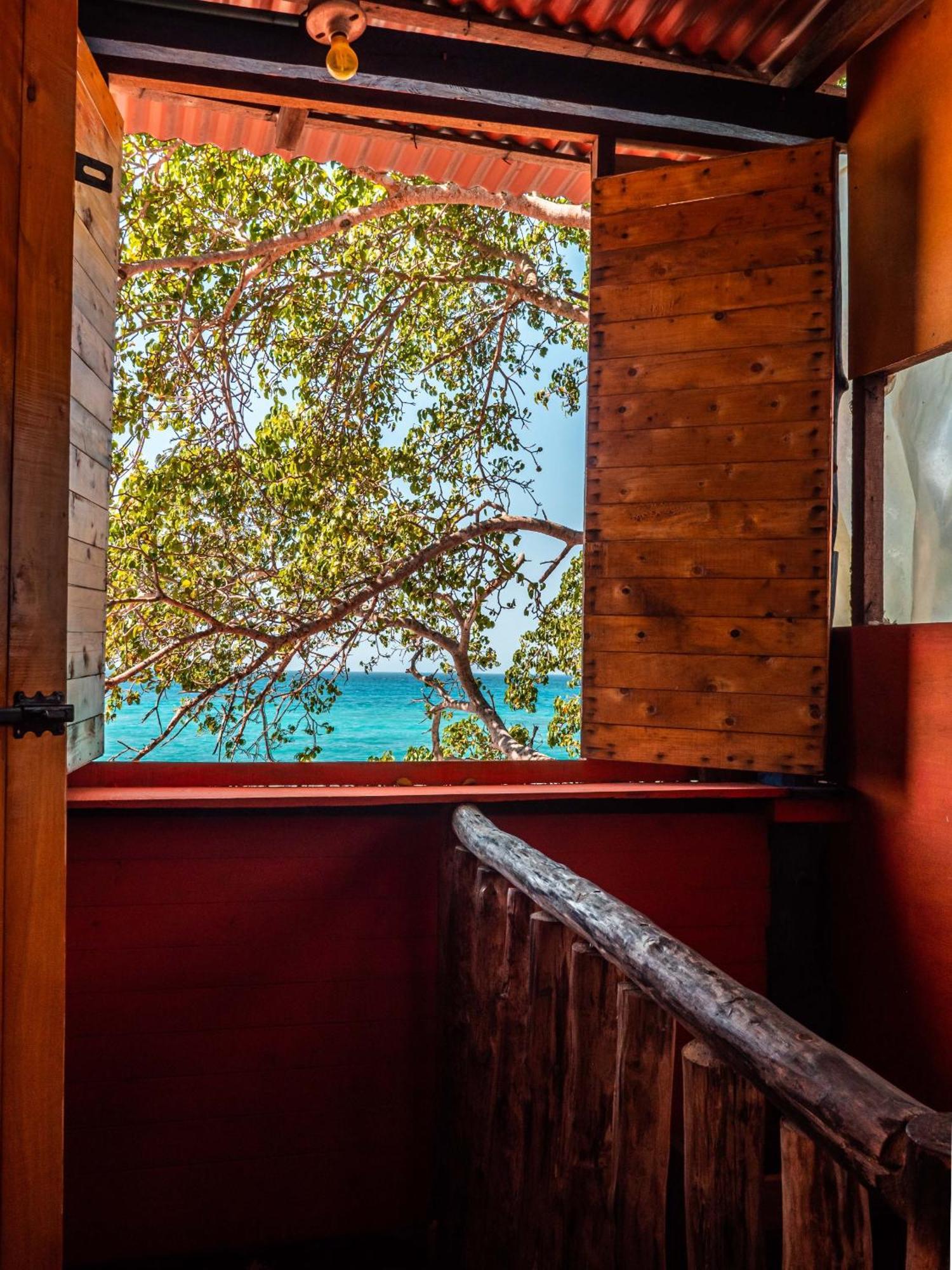 A Orilla Del Mar En Baru Albergue Cartagena Exterior foto